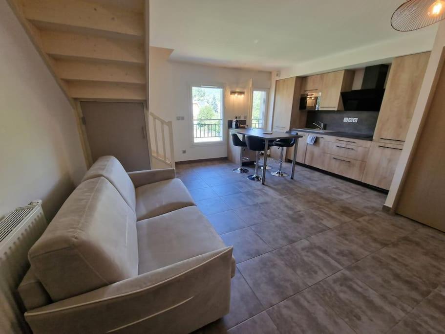 Superbe T2 Duplex Vue Sur Les Montagnes Apartment Шорж Екстериор снимка